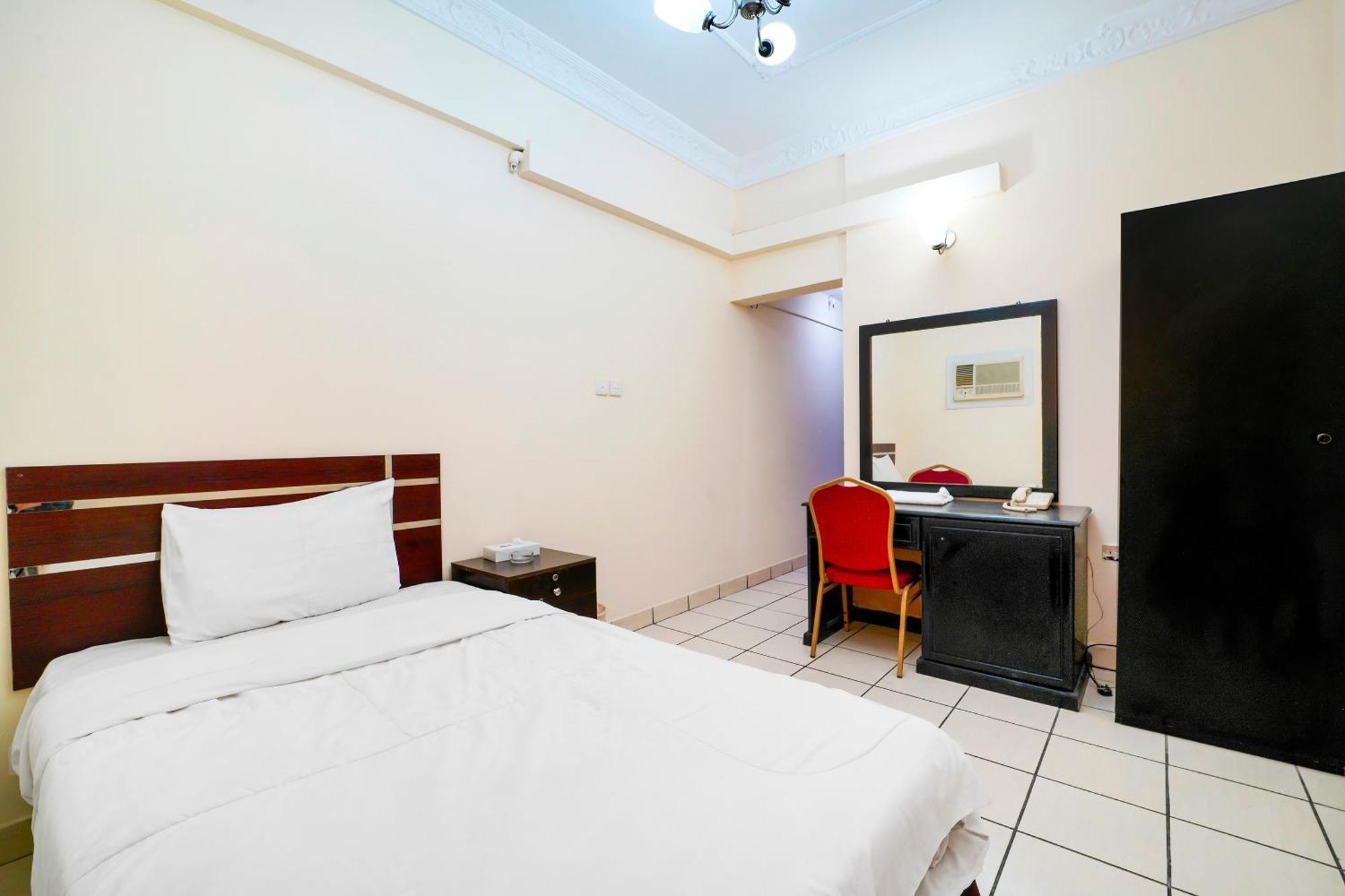Oyo 124 Al Salam Palace Hotel Manamah Buitenkant foto